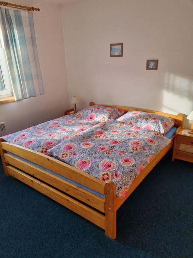 Pension Pek Кубова-Гуть Экстерьер фото